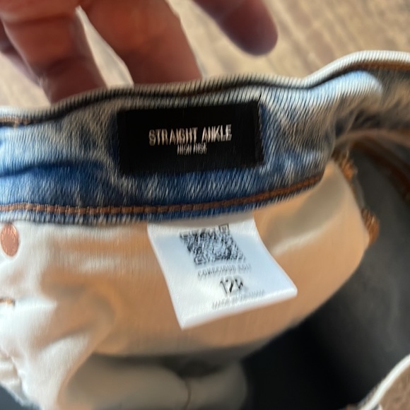 Express High Rise Jeans - Picture 3 of 4